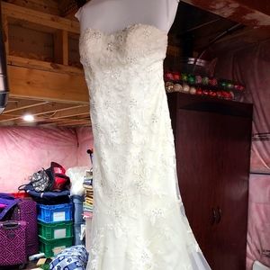 White wedding dress